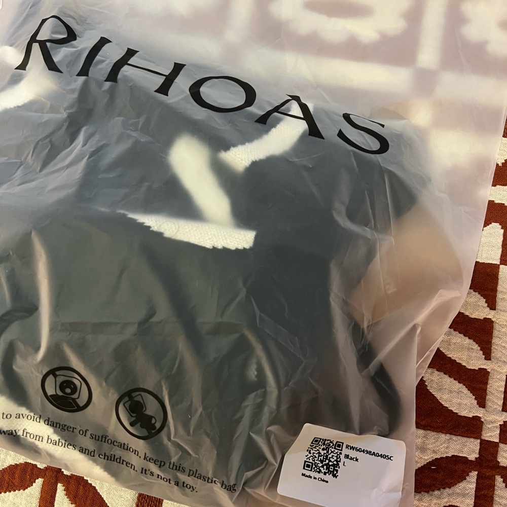 Rihoas Black Wave Mermaid Hem Knit Midi Dress - L (NWT) - Picture 4 of 5